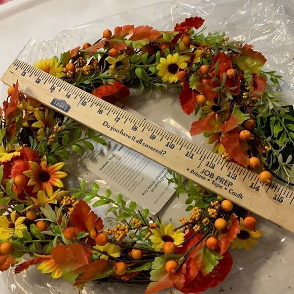 Beautiful Door wreath (or inside wall decor) w/LED lights - Picture 5 of 6